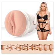   Műpunci, Fleshlight, Girls Kayley Gunner Fully Loaded, 21–25 cm, testszínű, realisztikus, vízálló, Superskin anyagú, aláírt