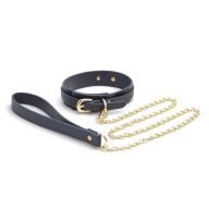   Nyakörv és póráz, NS Toys, Bondage Couture Collar and Leash, 71–100 cm, arany, állítható, műbőr, csatos, szerepjátékhoz, elegáns BDSM kiegészítő